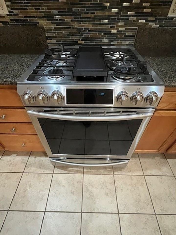 171 N Lindsay St - Photo 5 of 12