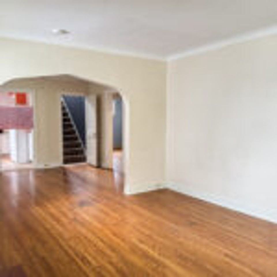 1307 N 20th Ave E - Photo 4 of 17