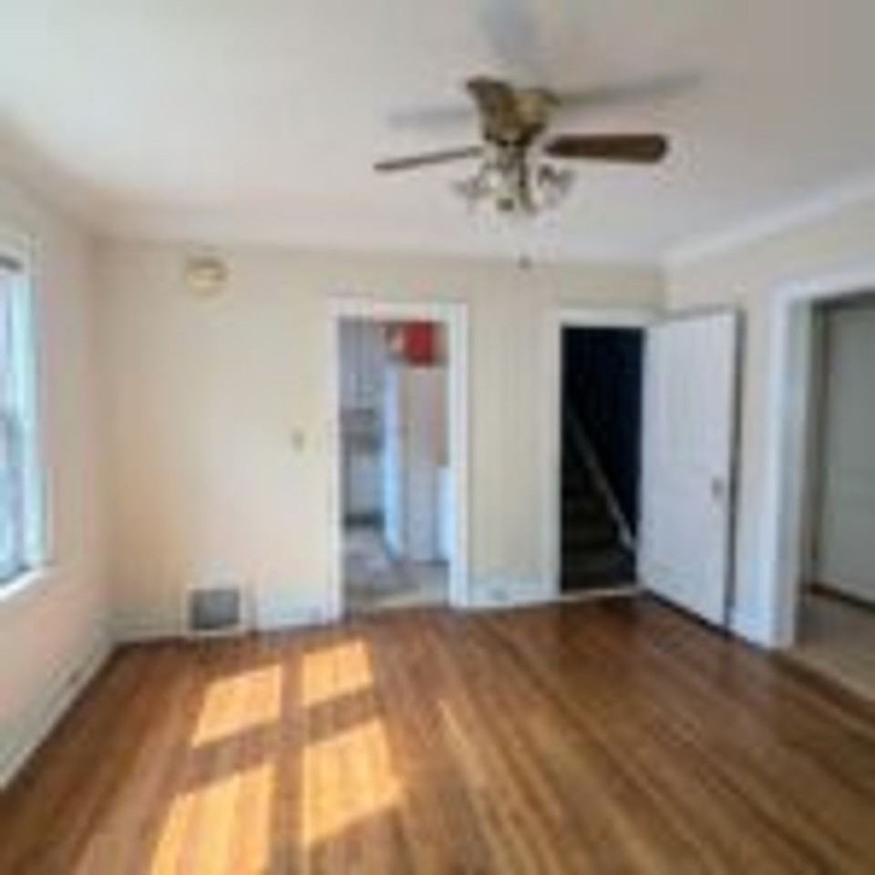 1307 N 20th Ave E - Photo 6 of 17