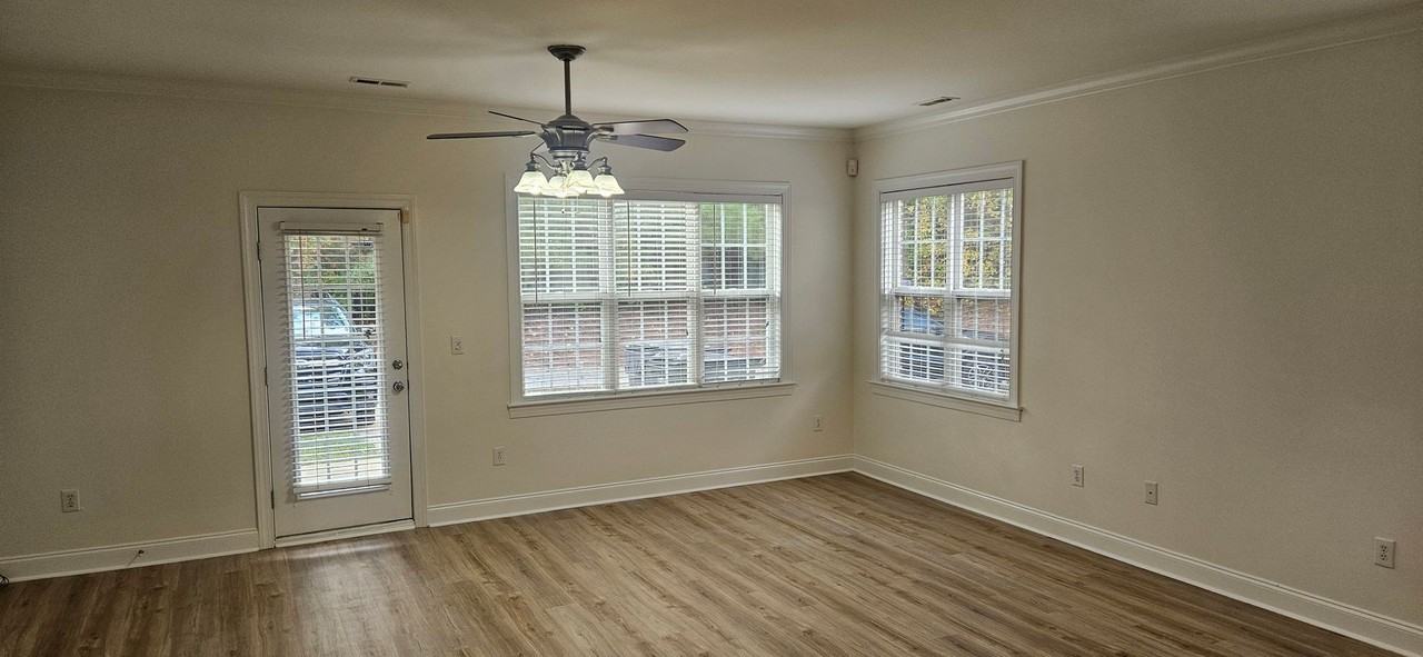 138 W Savannah Ridge Rd - Photo 4 of 24