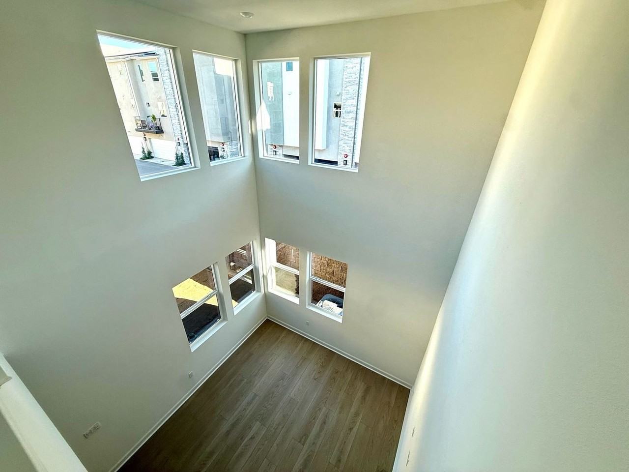 696 Metric Rd - Photo 3 of 24