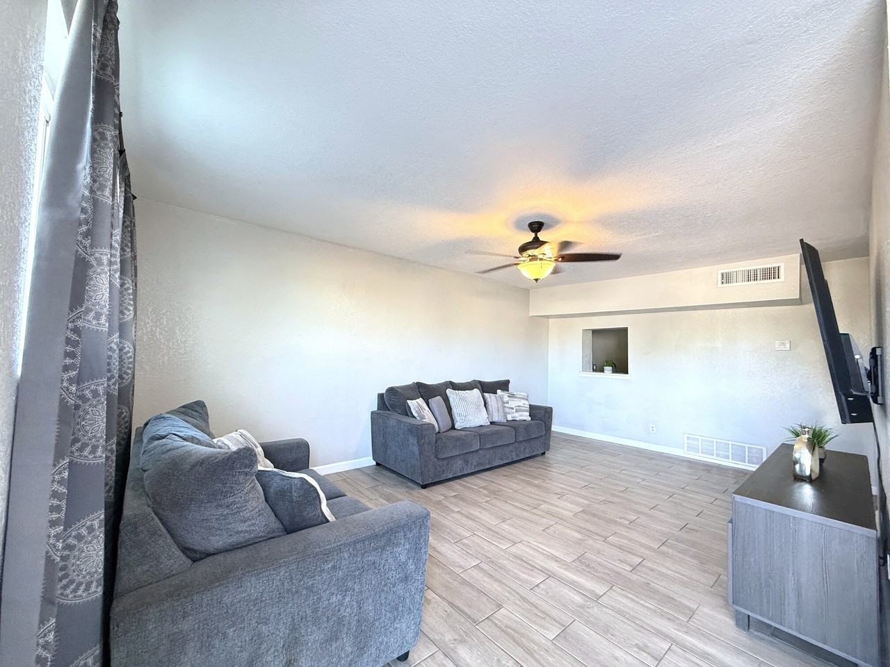 7441 Alameda Avenue - Photo 2 of 25