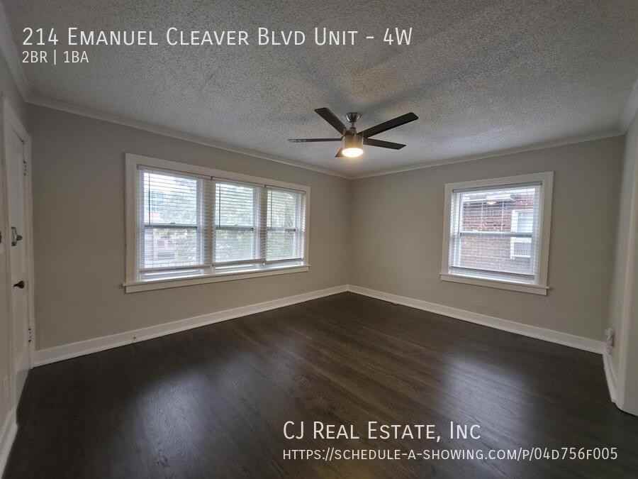 214 Emanuel Cleaver Ii Blvd #4W - Photo 4 of 11