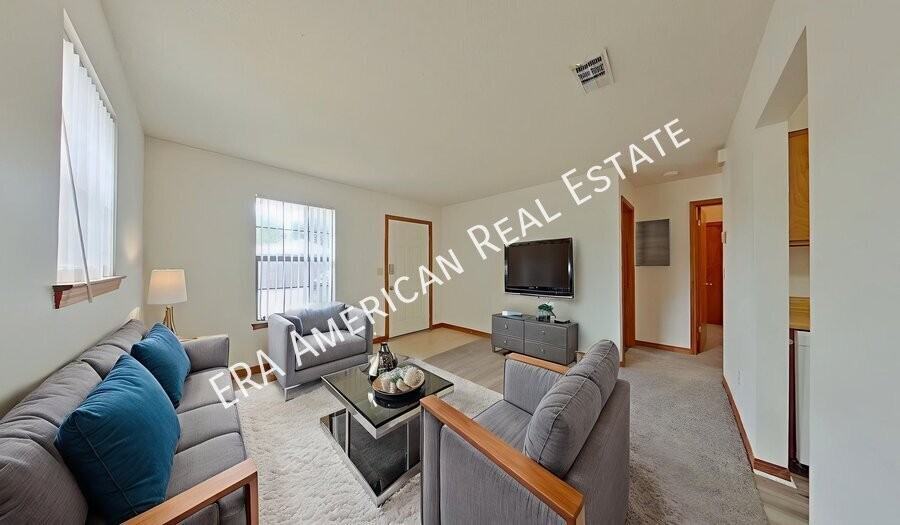 204 Davenport Road - Photo 4 of 13