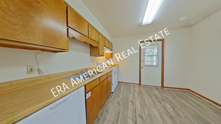 204 Davenport Road - Photo 6 of 13