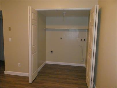 2131 Roosevelt Avenue - Photo 7 of 31