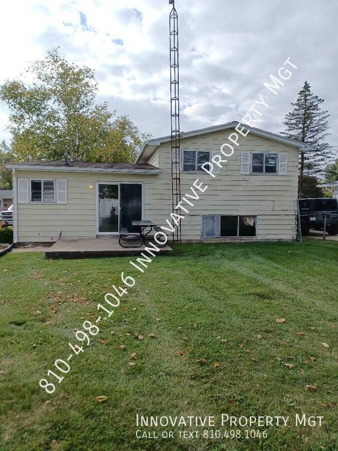 8366 Cappy Ln - Photo 2 of 26