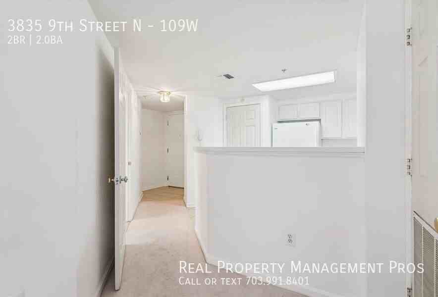 3835 9th St N #109W - Photo 2 of 33
