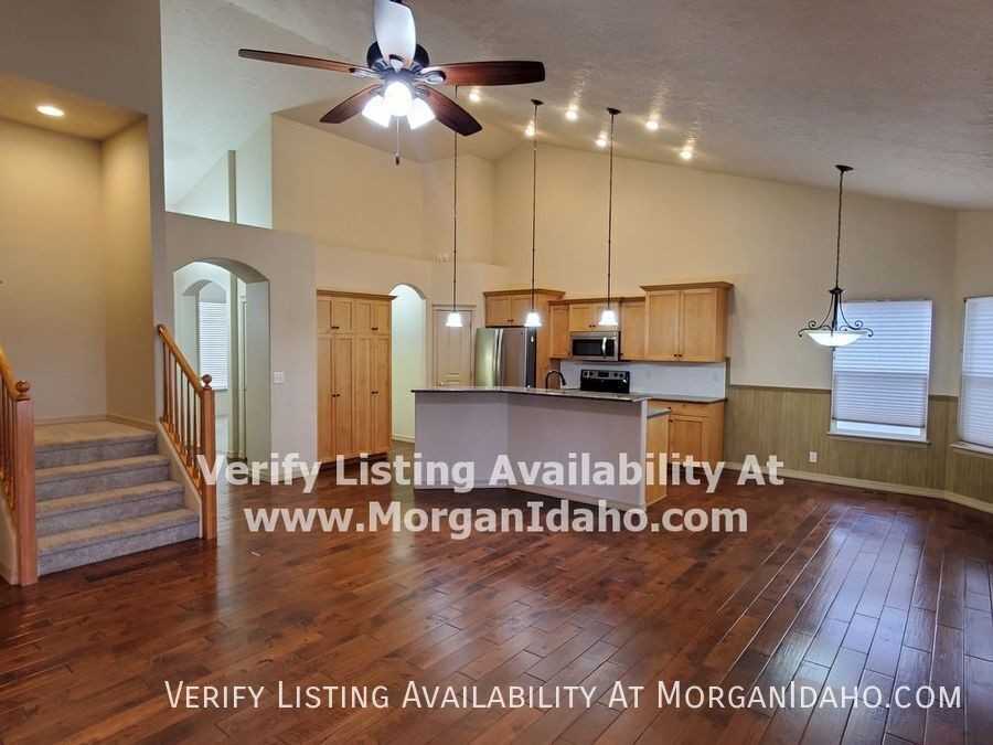 2330 West Trestle Drive - Photo 2 of 15