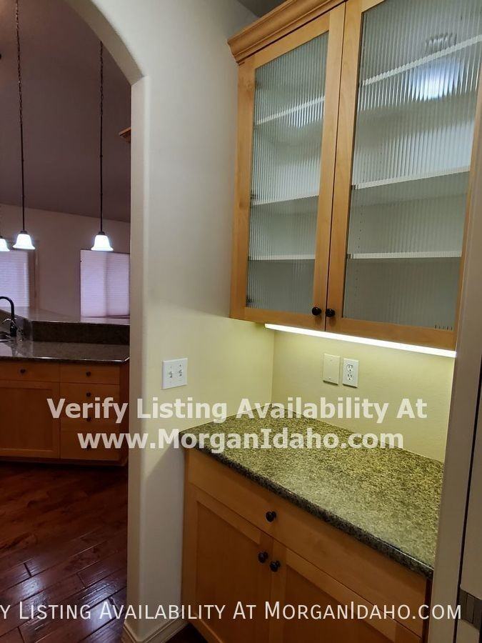 2330 West Trestle Drive - Photo 5 of 15