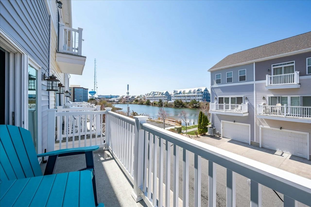 114 69th Street, Unit C - Photo 2 of 15