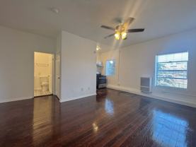 915 S Carondelet St #108 - Photo 1 of 1