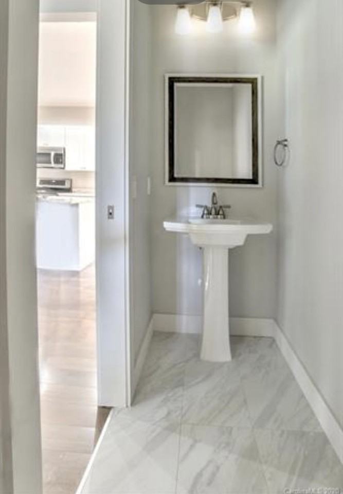 129 Aurora Drive, Unit 10 - Photo 3 of 15