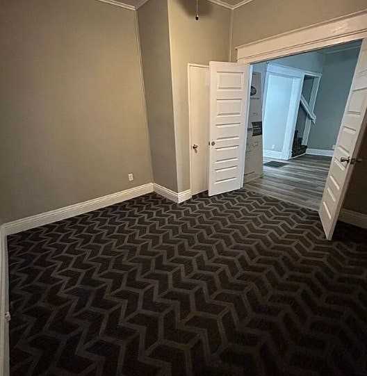 3715 Center Street - Photo 7 of 11