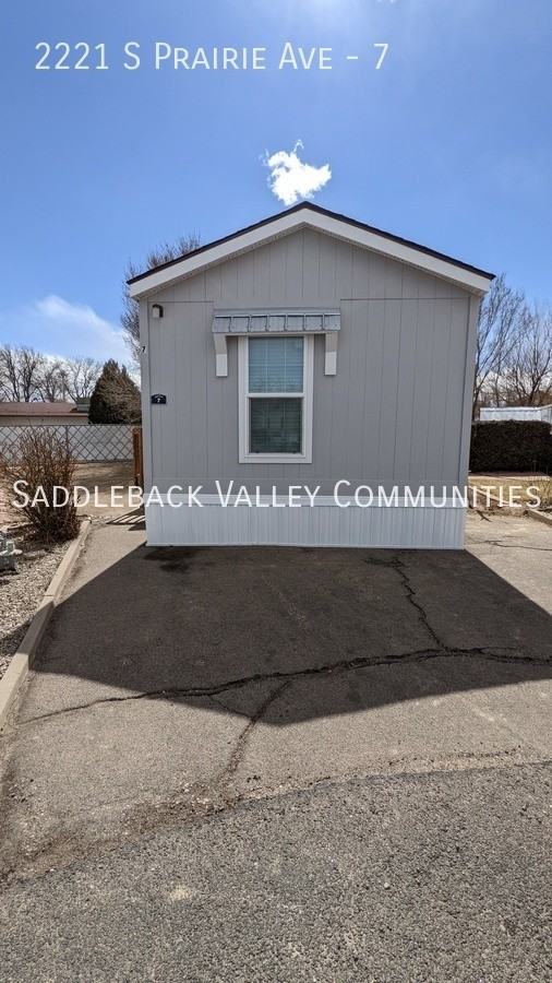 2221 S Prairie Ave #7