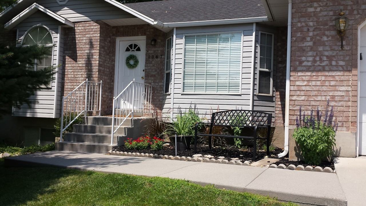 1067 East 100 South - Photo 2 of 27