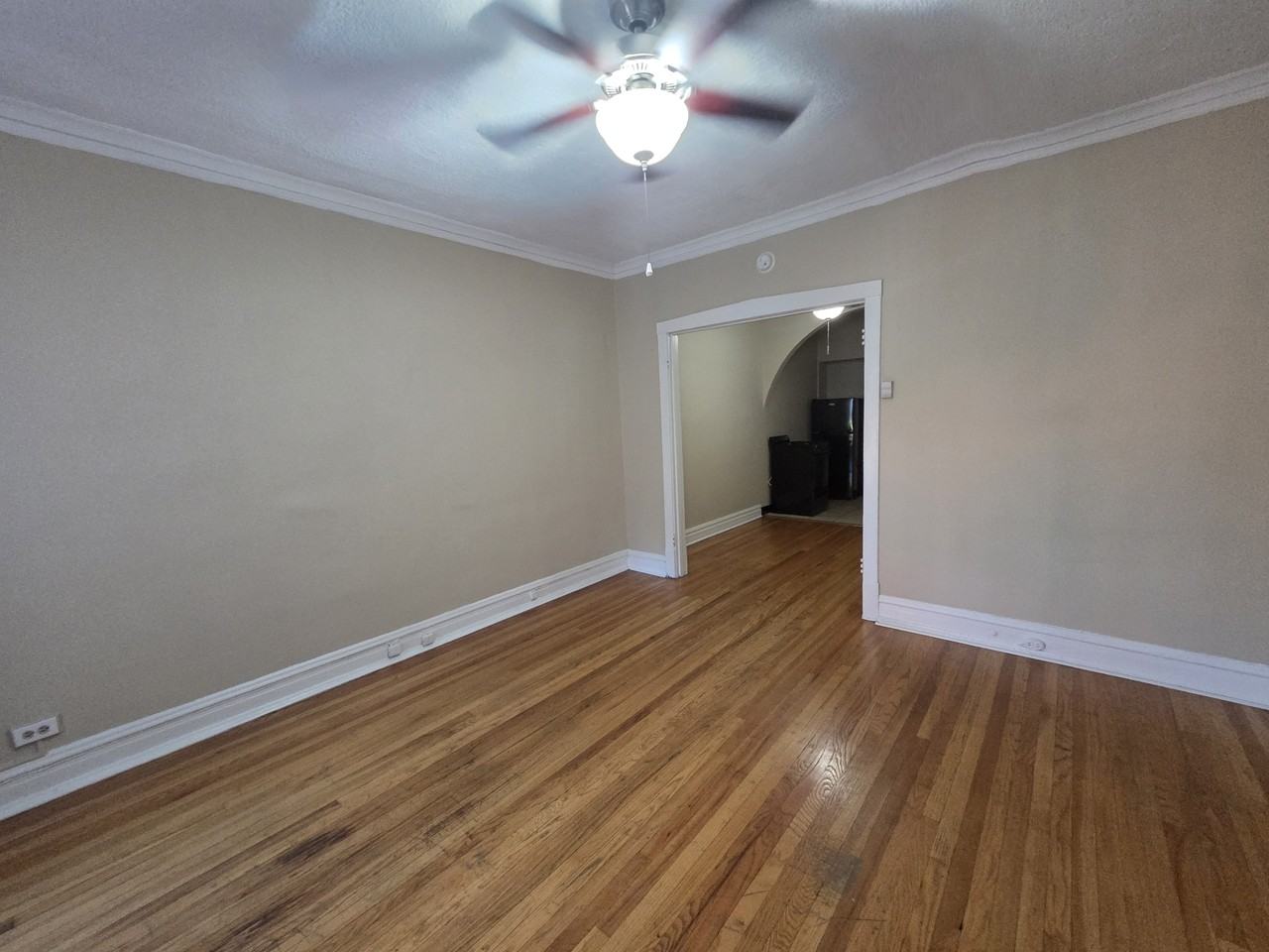 5417-23 S. Harper - Photo 2 of 12