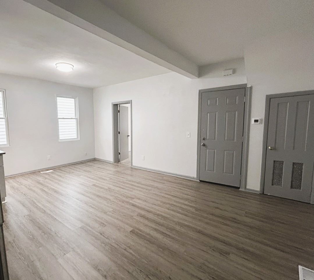 112 West 38th Street - Photo 6 of 18