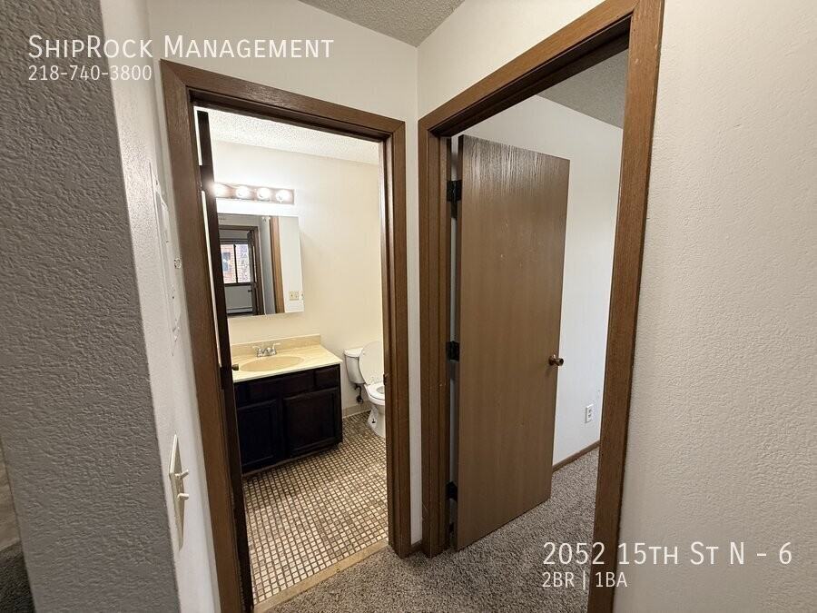 2052 15th St N #6 - Photo 7 of 14