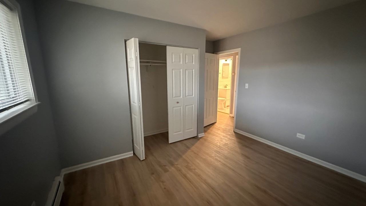 605 Park Plaza - Photo 7 of 7