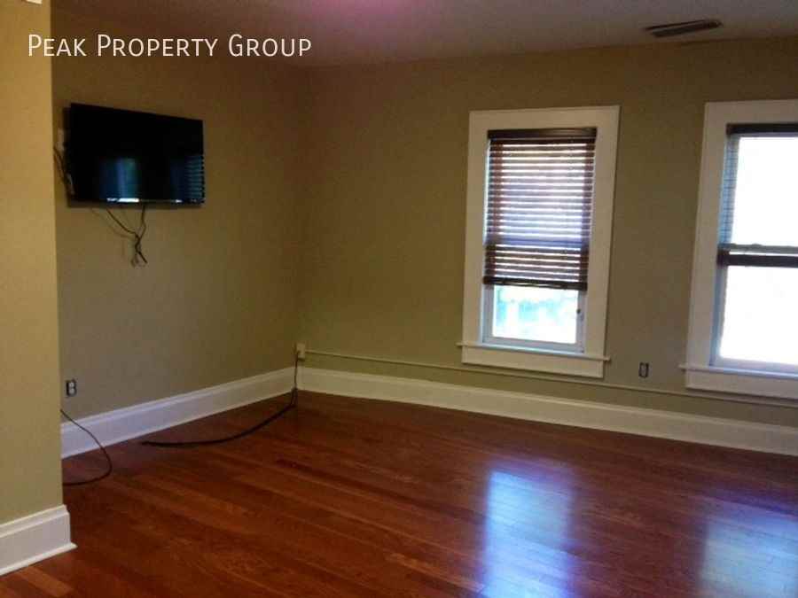 1663 N Pearl St - Photo 2 of 9