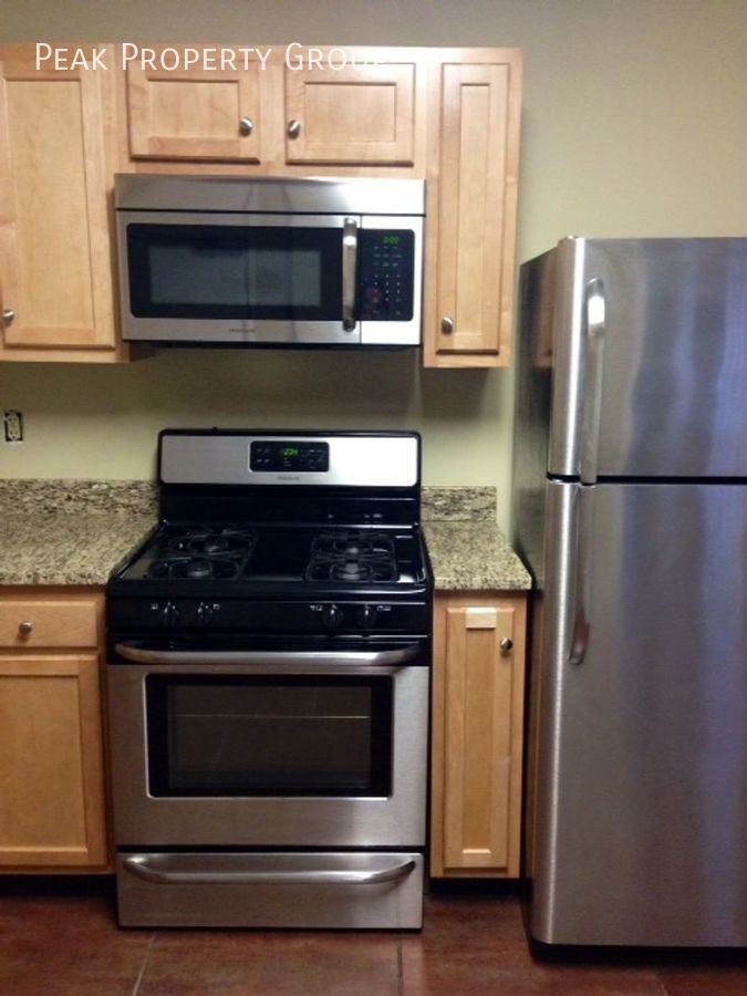 1663 N Pearl St - Photo 4 of 9