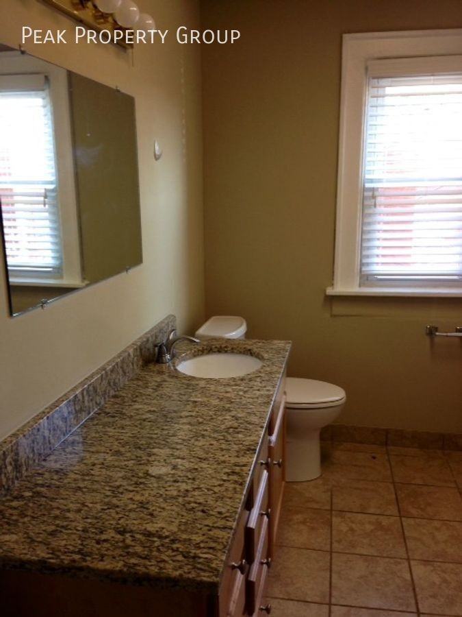 1663 N Pearl St - Photo 7 of 9