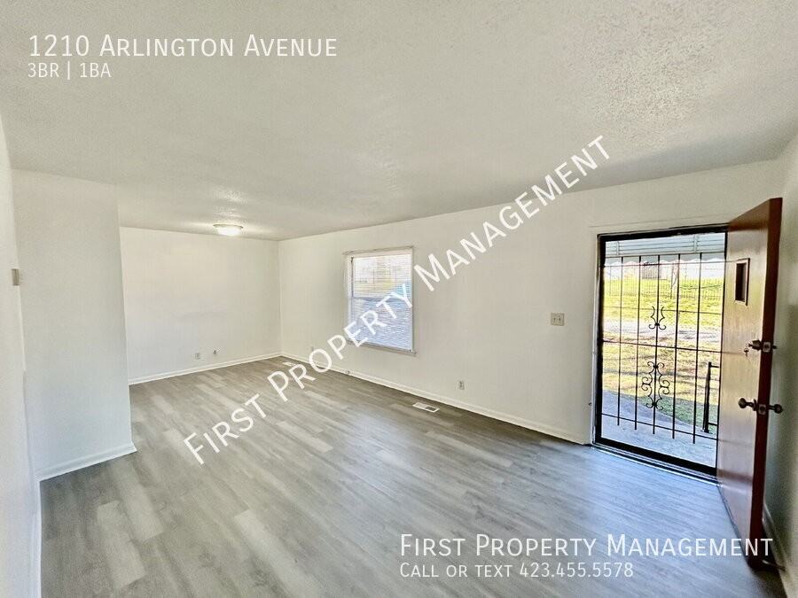 1210 Arlington Avenue - Photo 2 of 16