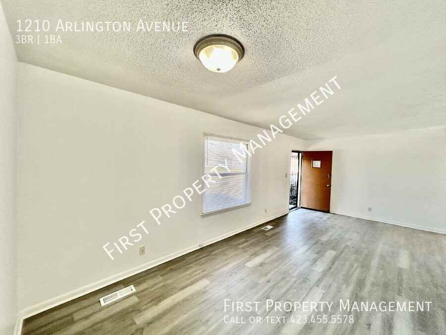 1210 Arlington Avenue - Photo 3 of 16