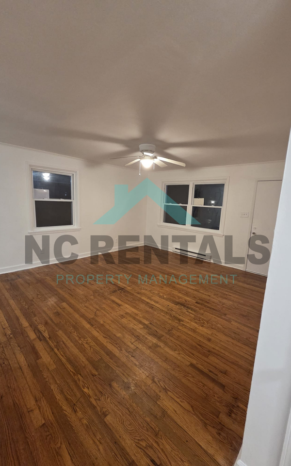 527 Swain Dr - Photo 4 of 28