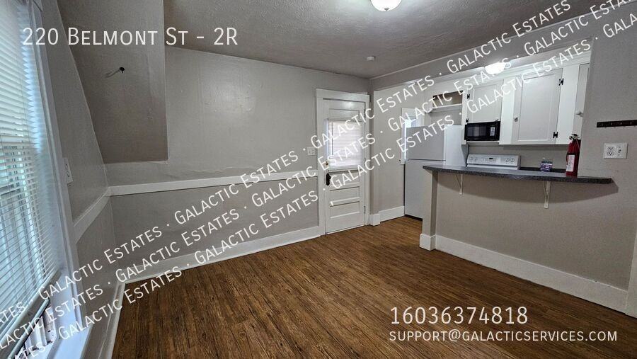 220 Belmont St #2R - Photo 4 of 12