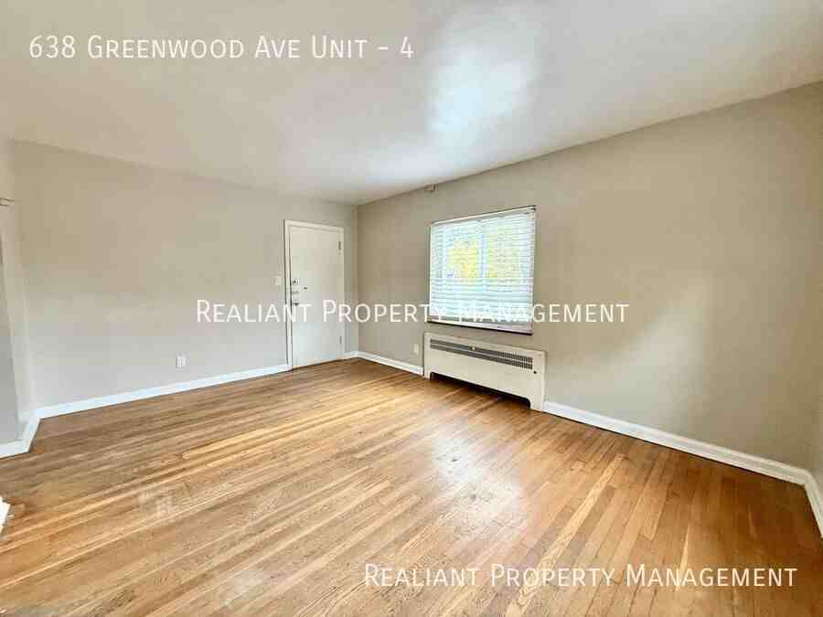 638 Greenwood Avenue #4 - Photo 3 of 8