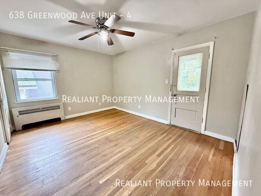 638 Greenwood Avenue #4 - Photo 7 of 8