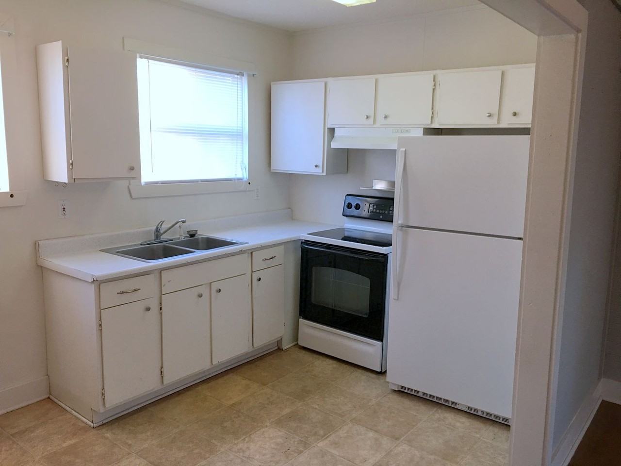 653 Old Wire Road - Photo 4 of 11