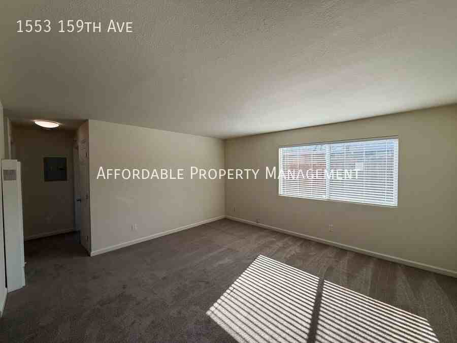 1553 159th Avenue - Photo 4 of 19