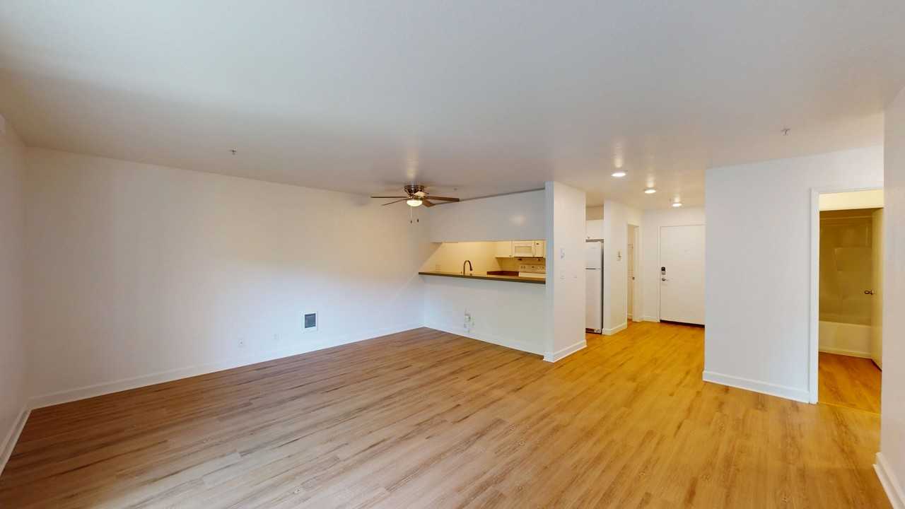 285 Woodland Ave #101 - Photo 5 of 24