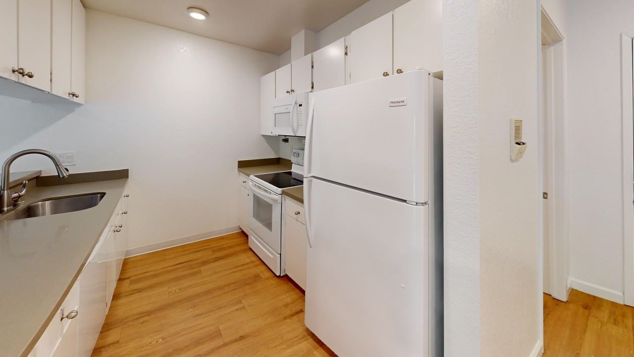 285 Woodland Ave #101 - Photo 7 of 24