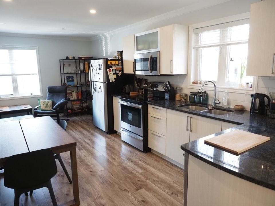 119 Hinton Avenue North - Photo 2 of 24