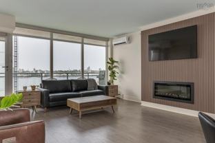 15 Kings Wharf Pl - Photo 1 of 1