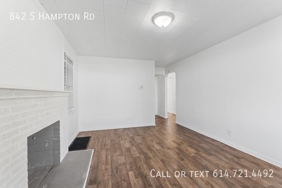 842 S Hampton Rd - Photo 5 of 33