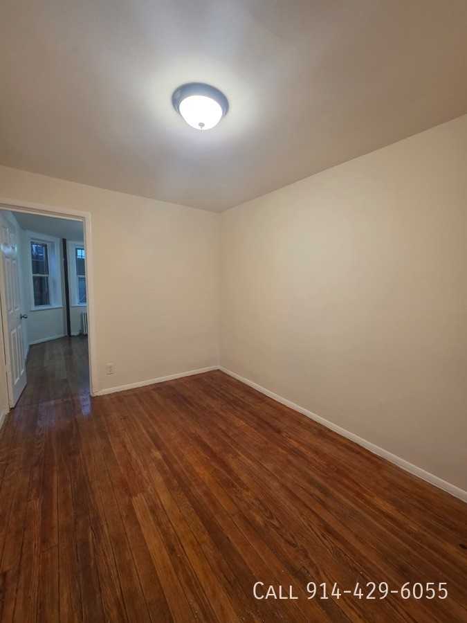 35 Cliff St - Photo 4 of 9