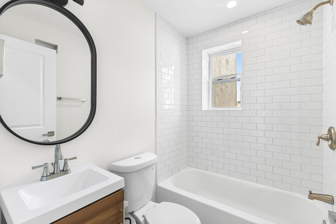 2441 E Firth St - Photo 7 of 21