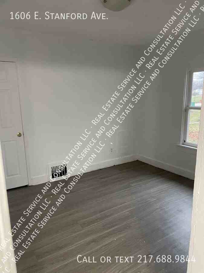 1606 E Stanford Ave - Photo 6 of 16
