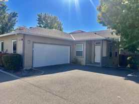 426 Piper St #D - Photo 1 of 1