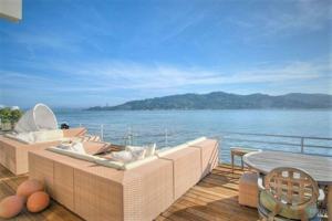 featured image of 55 W Shore Rd