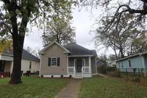 featured image of 1607 E 14th St