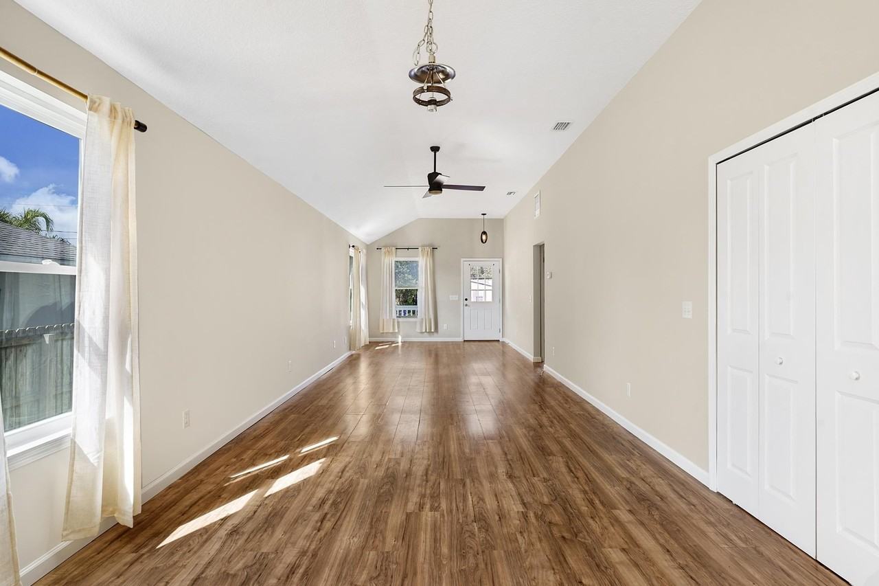 231 Majorca Rd - Photo 5 of 33