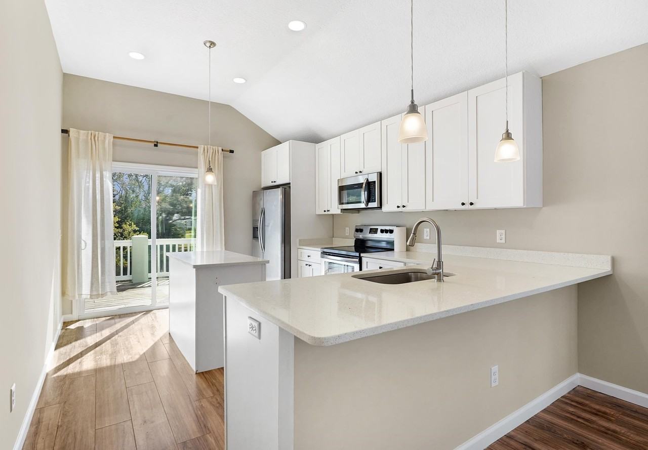 231 Majorca Rd - Photo 7 of 33