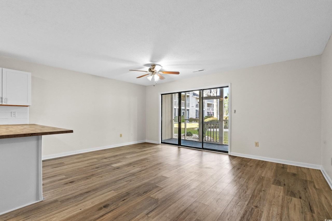 1870 Auburn Ln - Photo 4 of 39