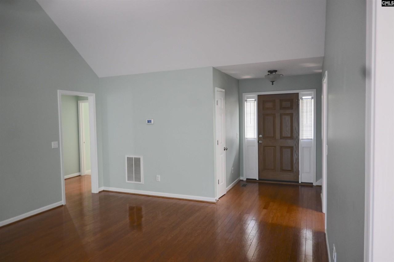 230 Elm Creek Ct - Photo 2 of 23